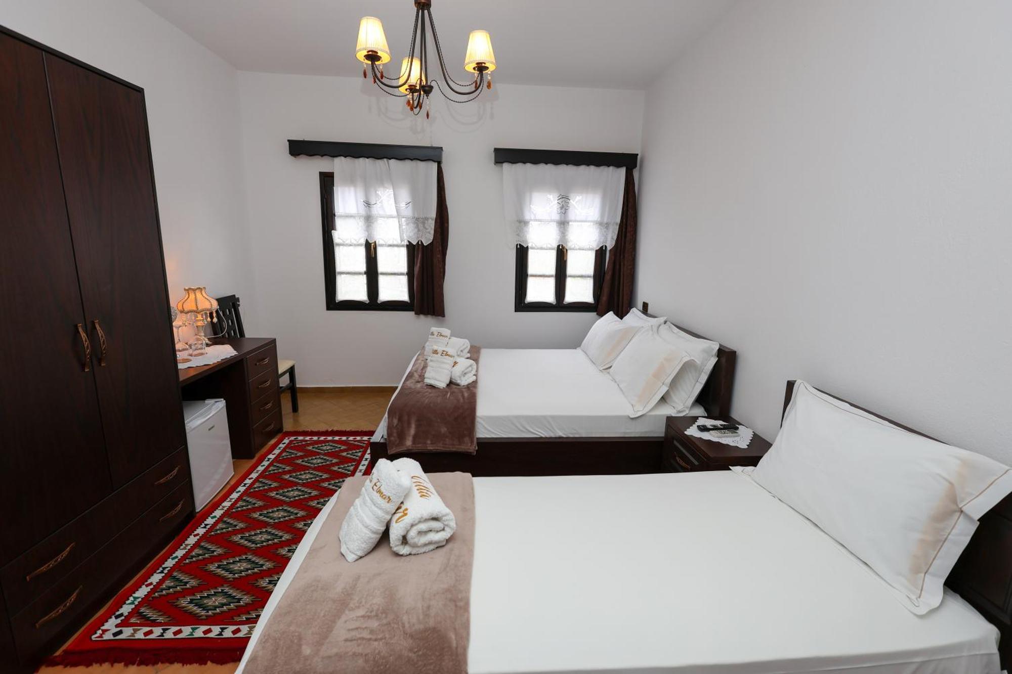 Villa Elmar Berat Exterior foto