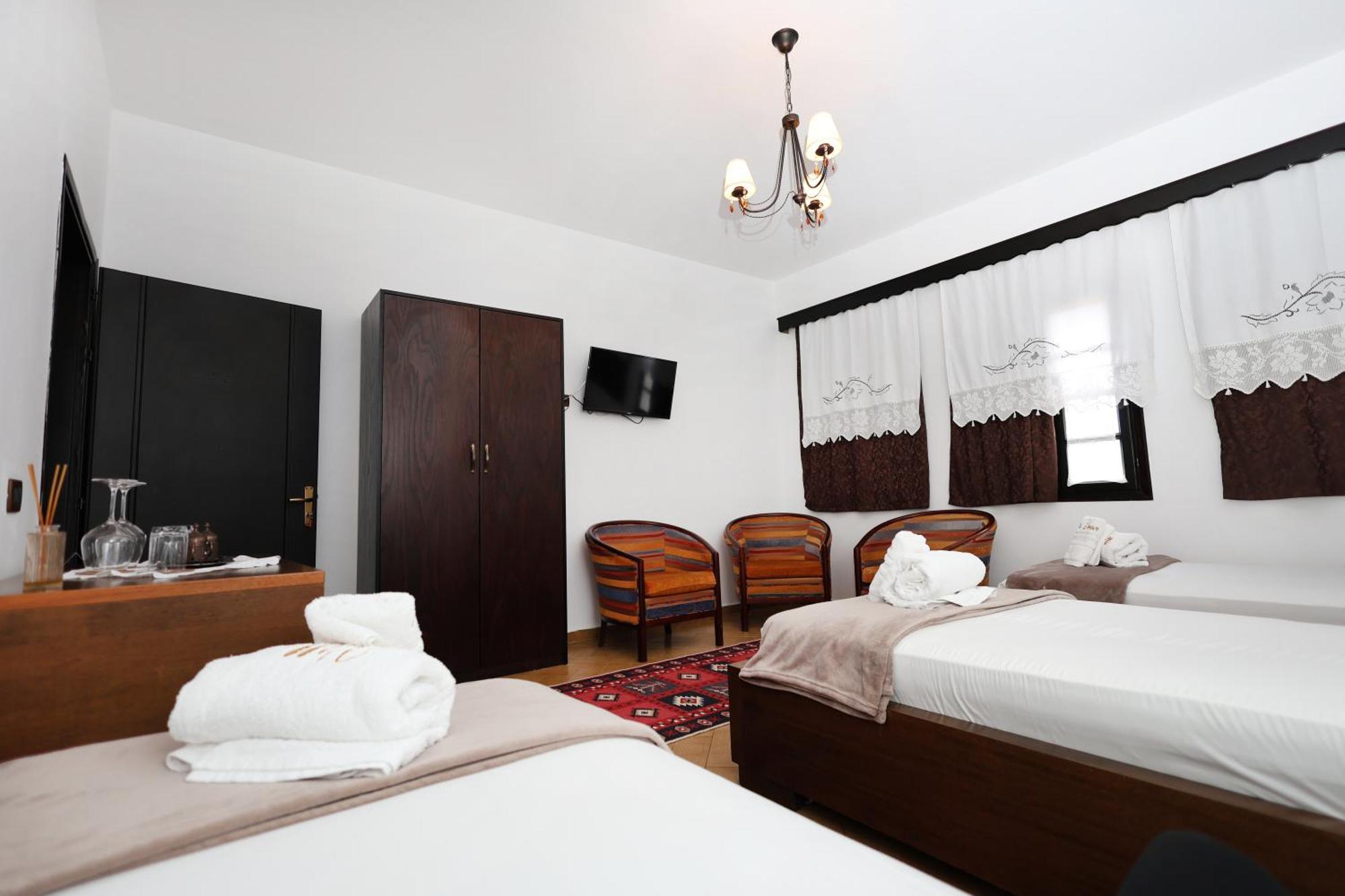 Villa Elmar Berat Exterior foto