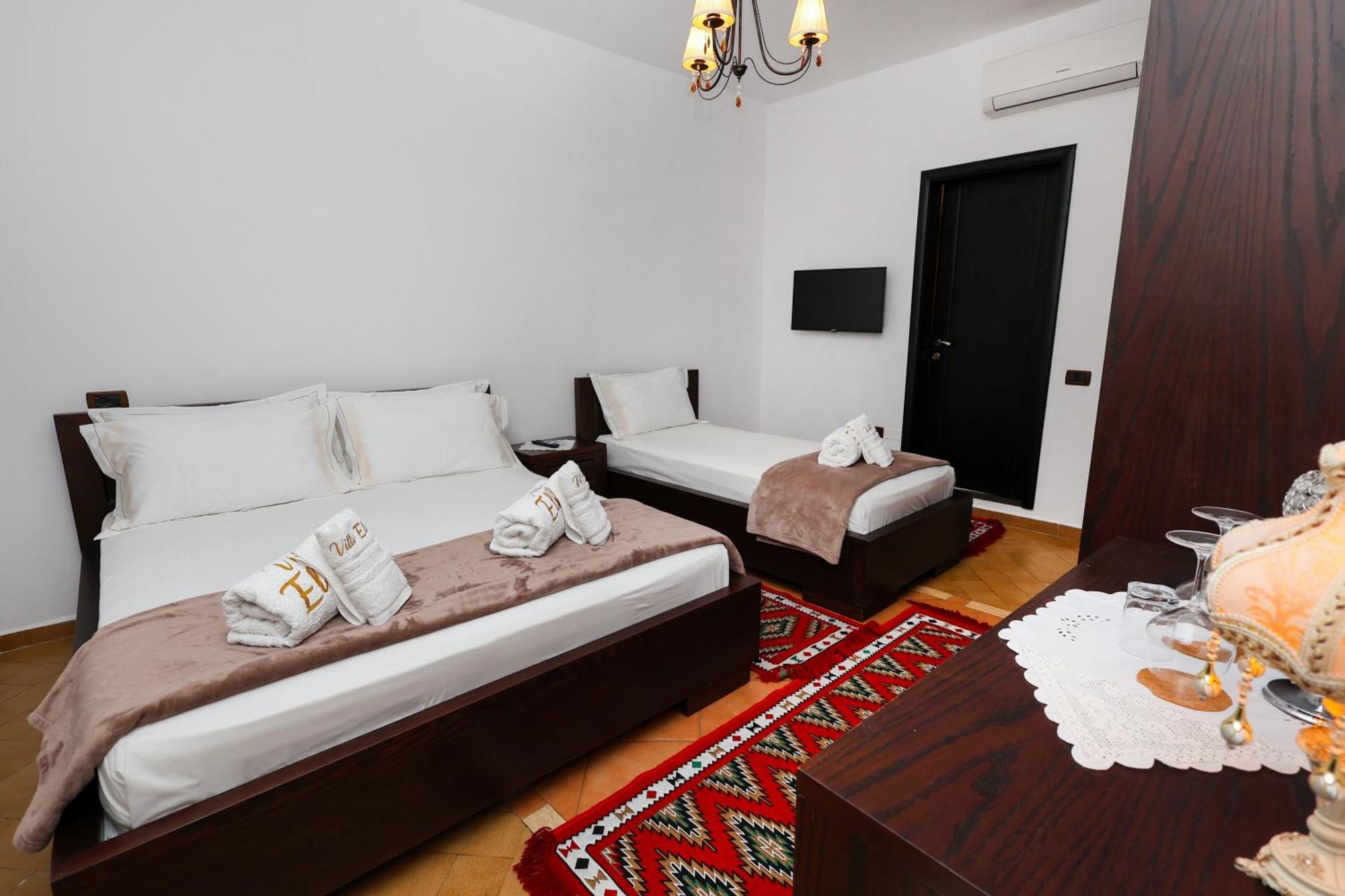 Villa Elmar Berat Exterior foto